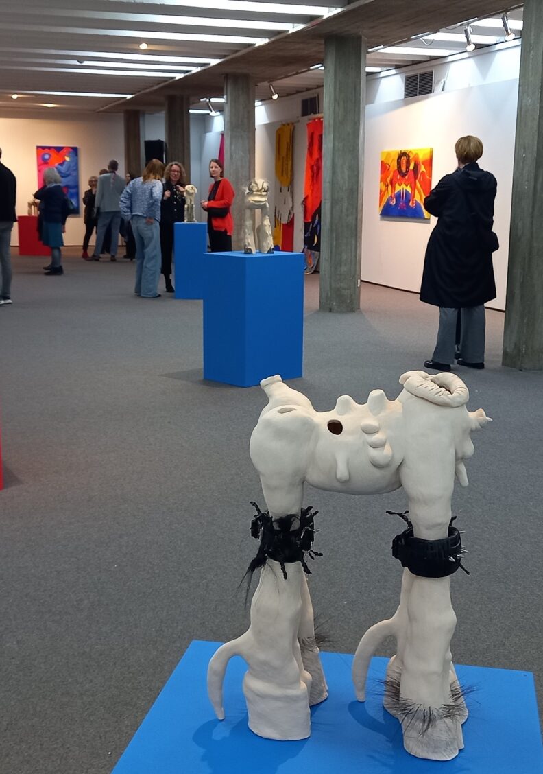 Kunstausstellung „Ancestral skins“ von Carolina Amaya zum FEM*Festival