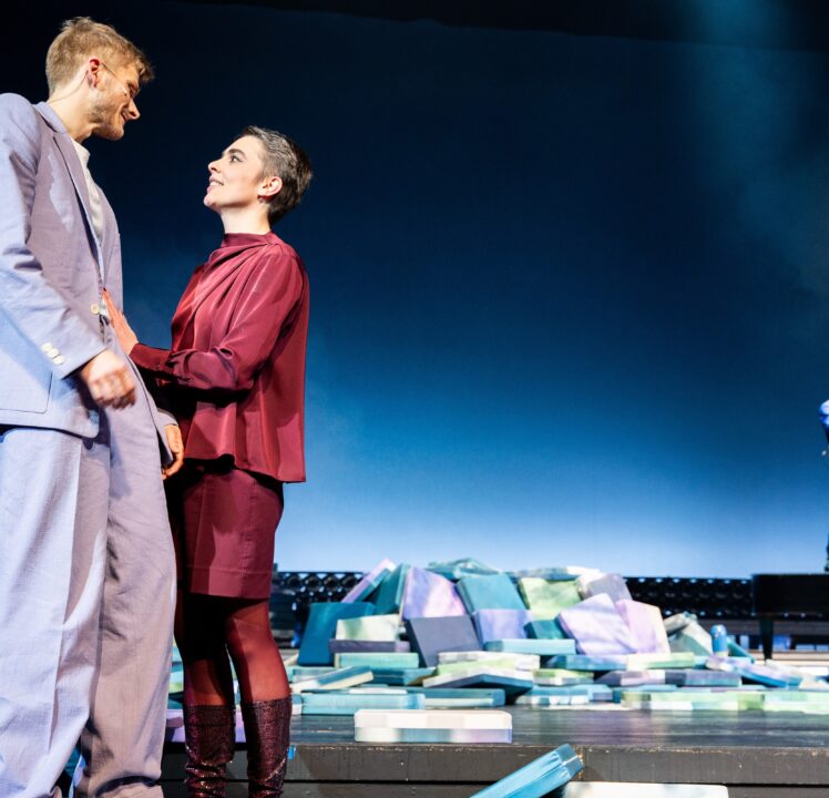 Theaterabend mit großer Dringlichkeit: Kästners „Fabian“ im Stadttheater Ingolstadt