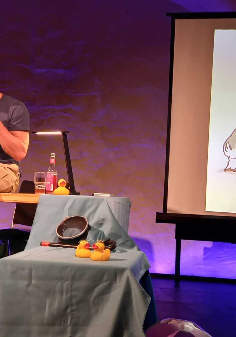Politikparabel im Kinderbuch. Ulrich Hub war bei den Ingolstädter Literaturtagen zu Gast