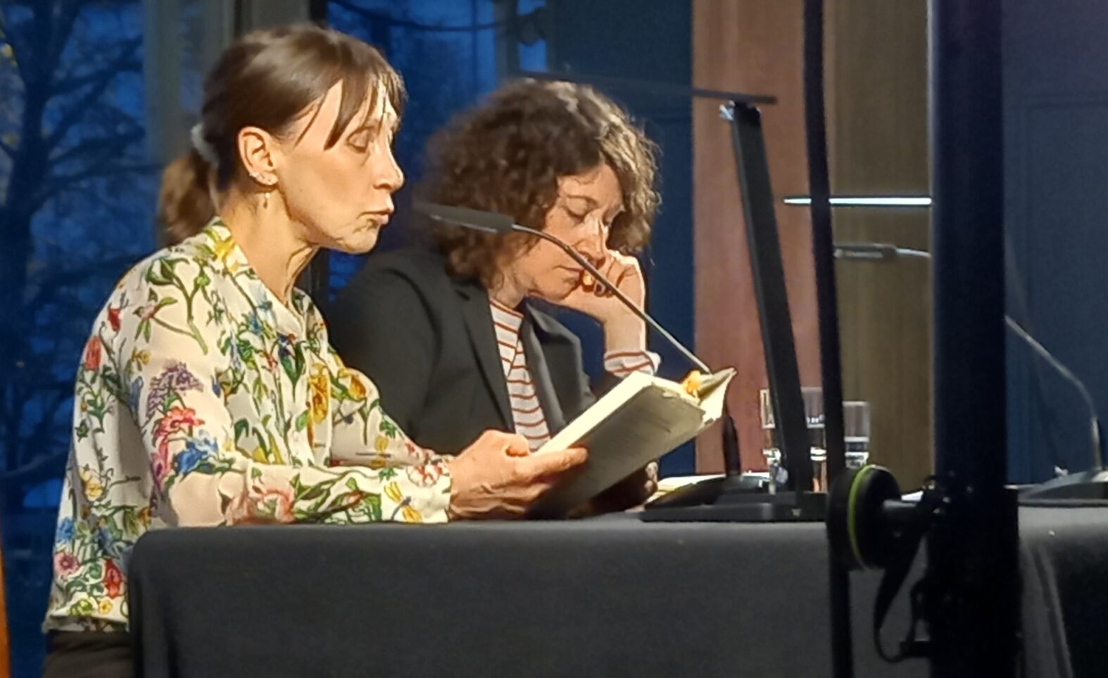 Martina Hefter beendete mit „Hey guten Morgen, wie geht es dir?“ das von Lena Gorelik kuratierte Literaturfestival
