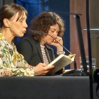 Martina Hefter beendete mit „Hey guten Morgen, wie geht es dir?“ das von Lena Gorelik kuratierte Literaturfestival