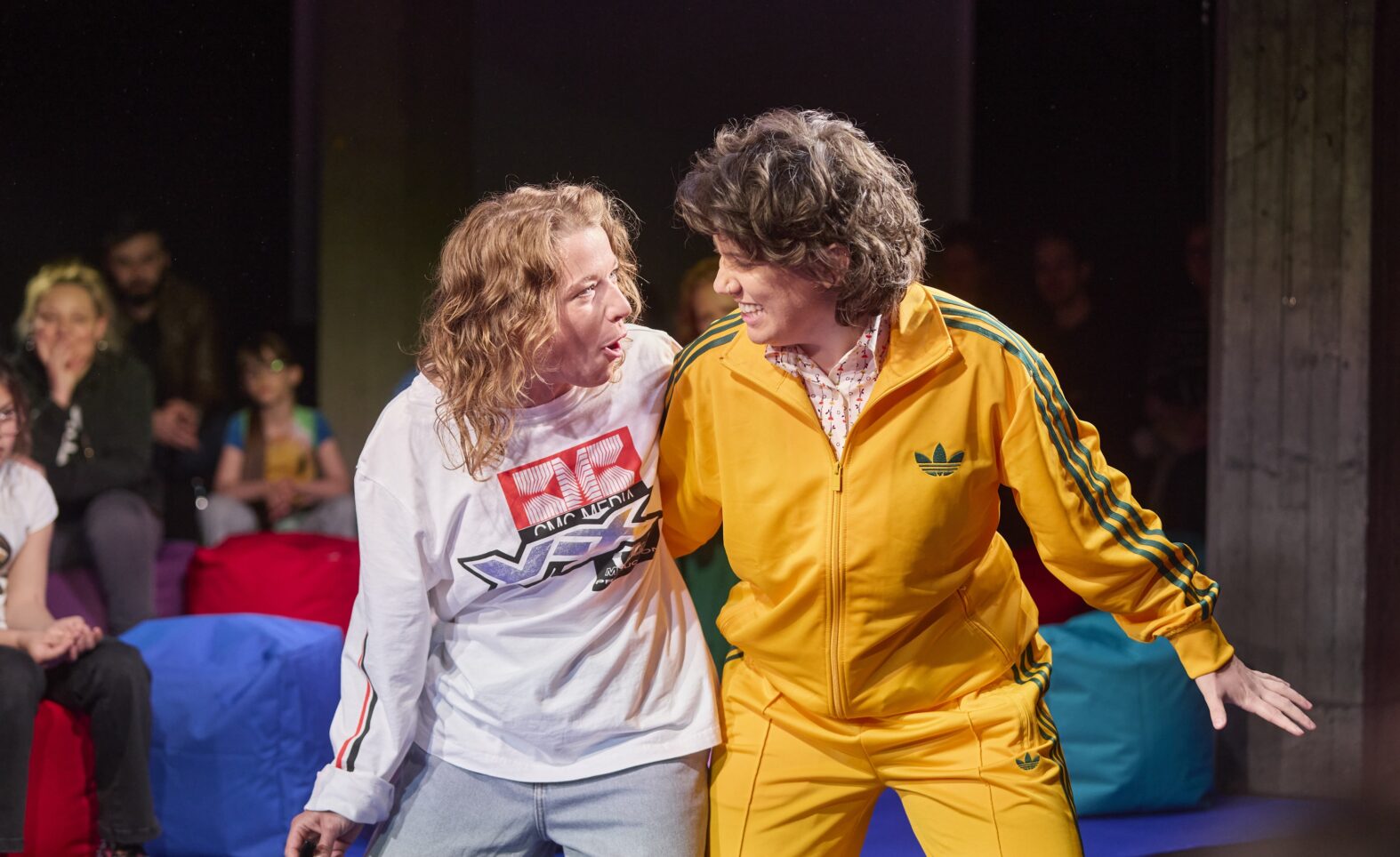 Irre komische Migrantengeschichte: „Pembo“ im Jungen Theater Ingolstadt