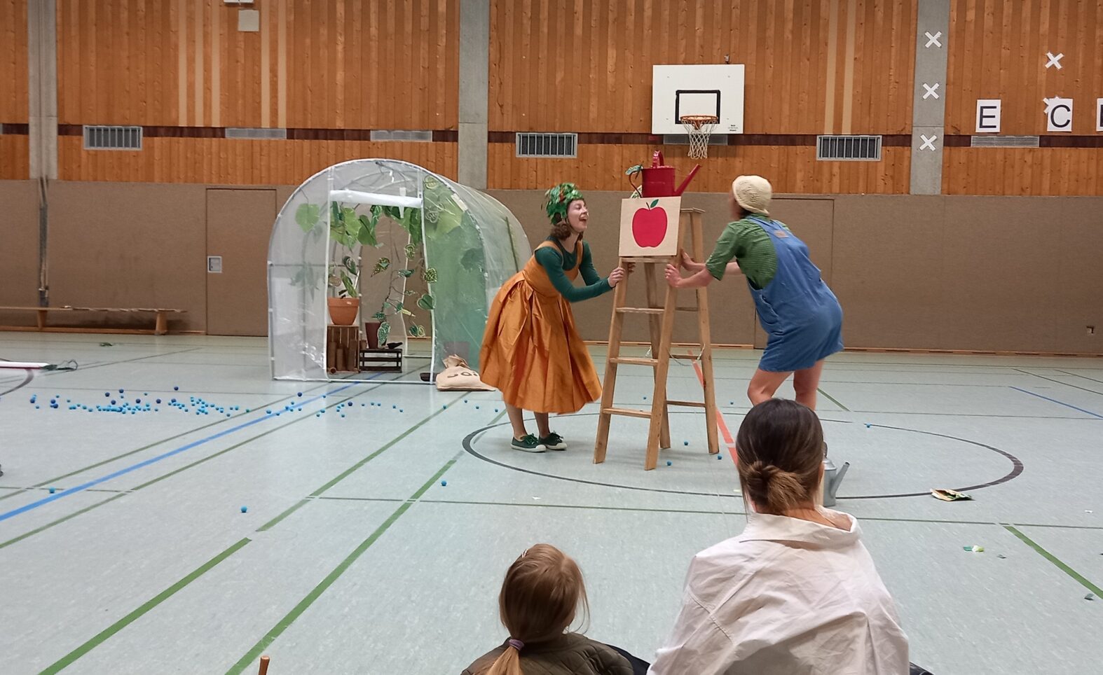 Tanztage: „Das Gewächshaus“ in der Herschelschule