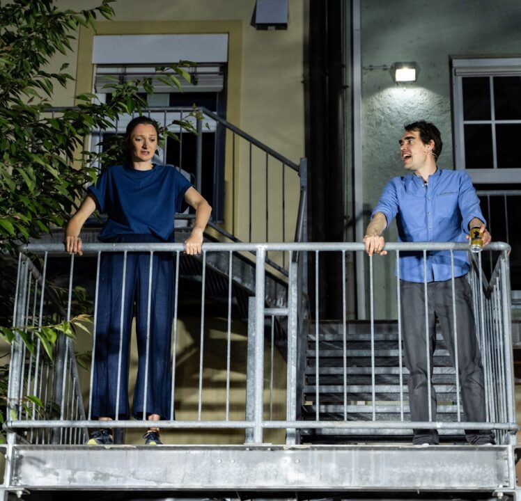 lustig und bewegend: „Kurzschluss“, Open-Air-Premiere des Altstadttheaters Ingolstadt