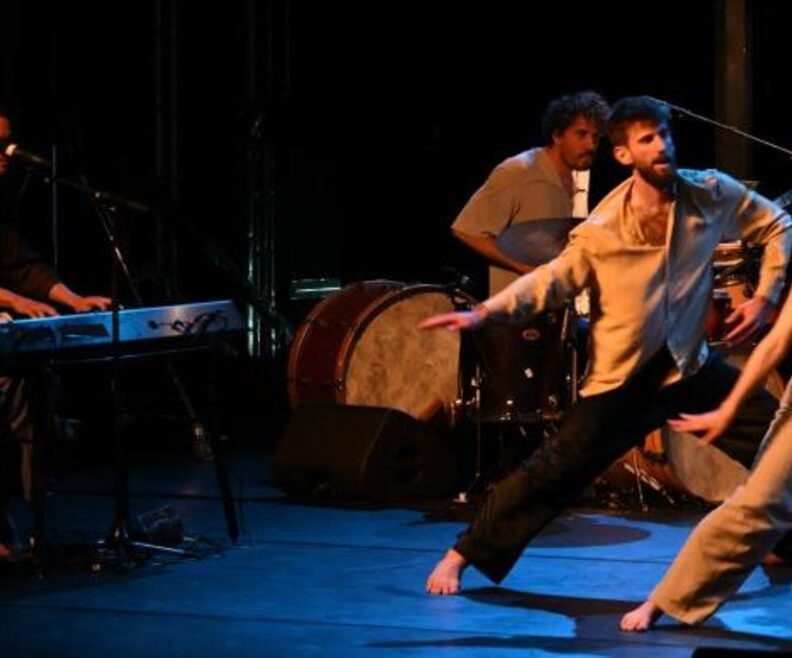 Grandioser Auftakt der Tanztage Ingolstadt mit „Hush“ im Theater am Glacis