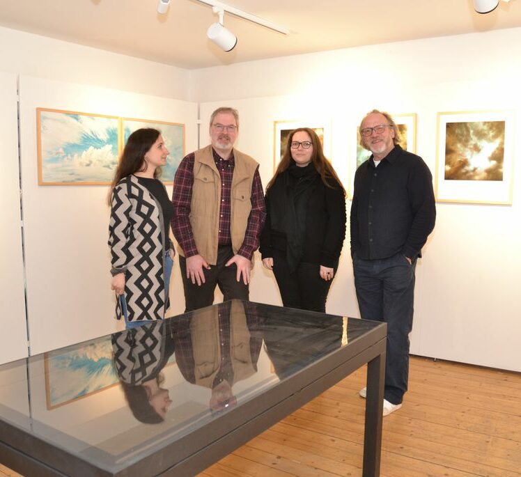 Ausstellung „WolkenLiebe“ von Hubert Klotzeck im Bauerngerätemuseum