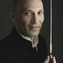 Chefdirigent Ariel Zuckermann stellt die nächste Saison der Kammerphilharmonie Ingolstadt vor / Teil1