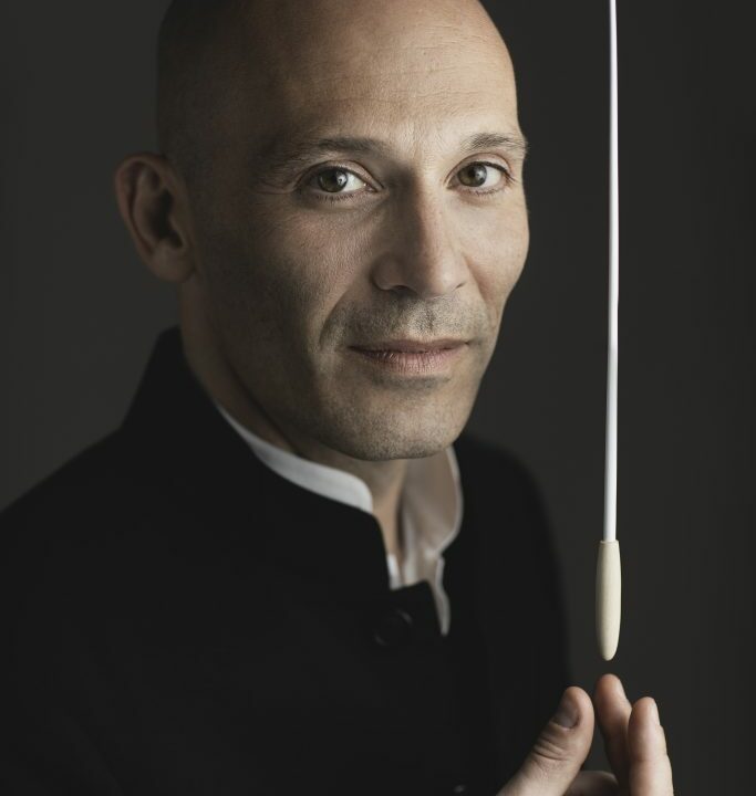 Chefdirigent Ariel Zuckermann stellt die nächste Saison der Kammerphilharmonie Ingolstadt vor / Teil1