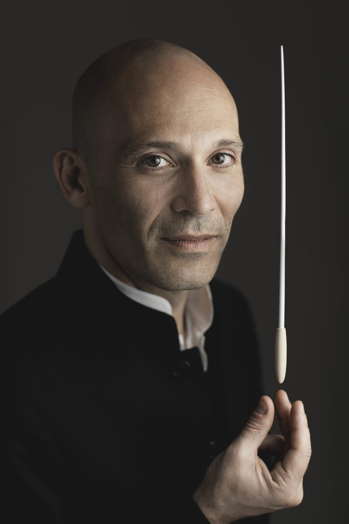 Chefdirigent Ariel Zuckermann stellt die nächste Saison der Kammerphilharmonie Ingolstadt vor / Teil1