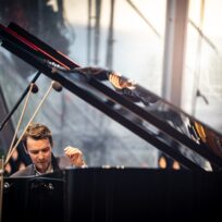 Klassik-Open-Air: Pianist Florian Glemser und Musicals mit der Audi Bläserphilharmonie