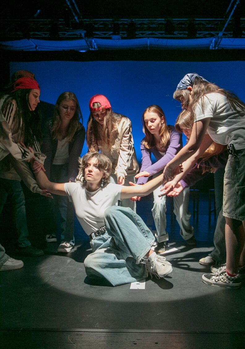Wohin mit der Wut? – Spielclub des Stadttheaters mit „Furien“