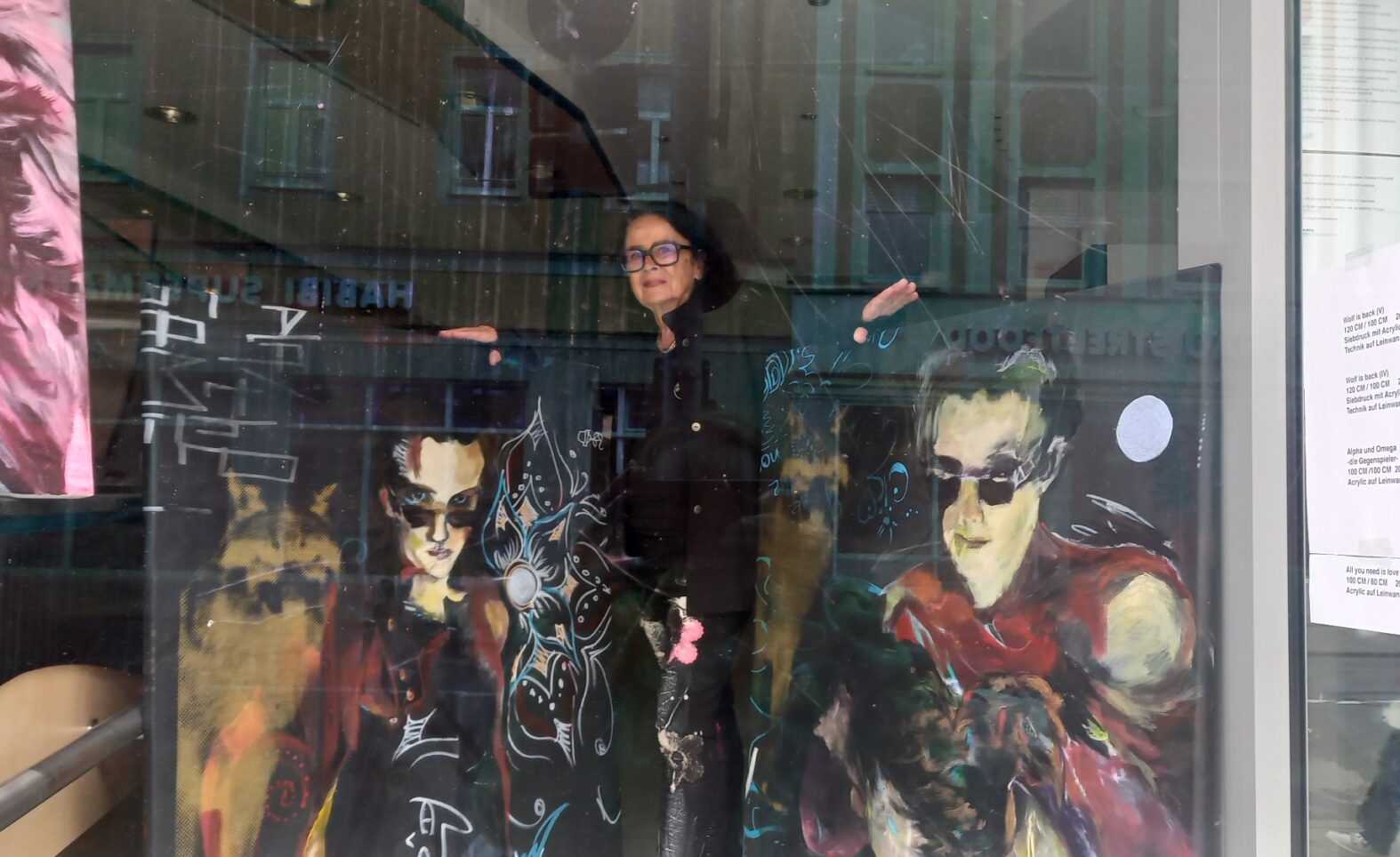 Kunst im Meixner. Elisabeth A. Jungs Bilder von Hühnern, Wölfen und Menschen in der ehemaligen Metzgerei