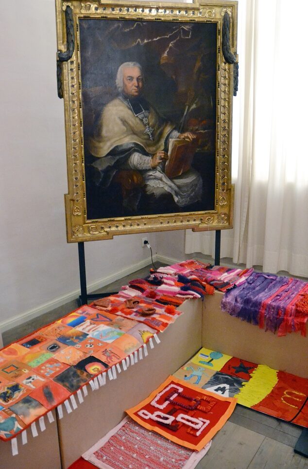 „Roter Teppich“: Kunstprojekt der KU im Diözesanmuseum Eichstätt