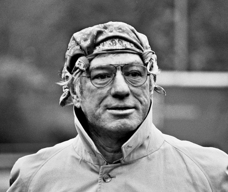 „Alf Lechner zum 100.: Kunst aus Stahl“ – Ausstellung in der Schalterhalle der Sparkasse