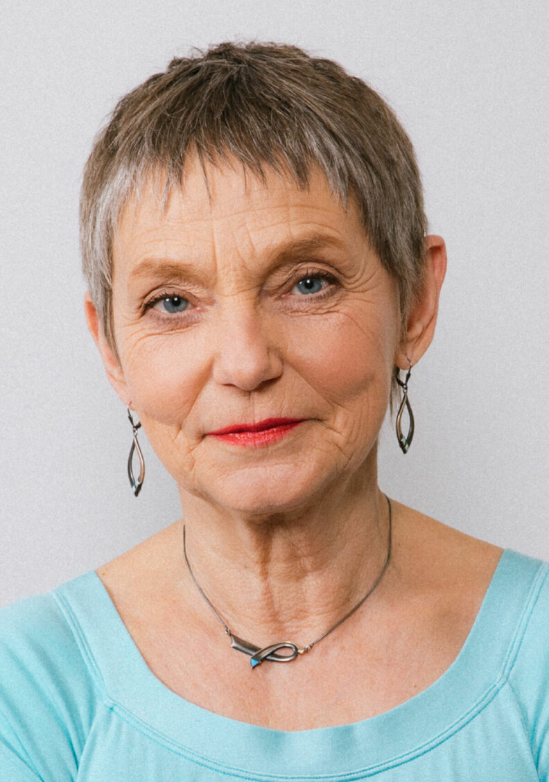 Hinter den Kulissen des Stadttheaters Teil 2: Souffleuse Ulrike Deschler