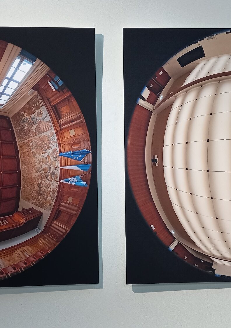 „Himmel der Demokratie“ – Fotoausstellung von Johannes Hauser