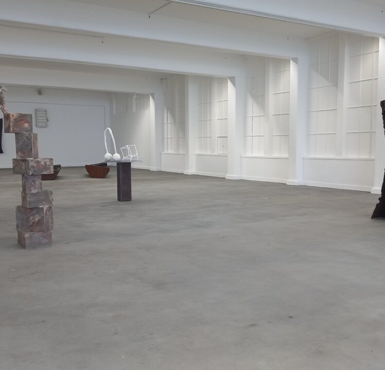 „A Matter of Perspektive“: Alf Lechner und seine Zeitgenossen. Gespräch mit Kurator Dominik Bais über neue Ausstellung im Lechner-Museum