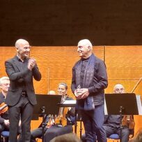 Uraufführung eines Flötenkonzerts von J. Bardanashvili von Ariel Zuckermann mit Kammerphilharmonie Ingolstadt