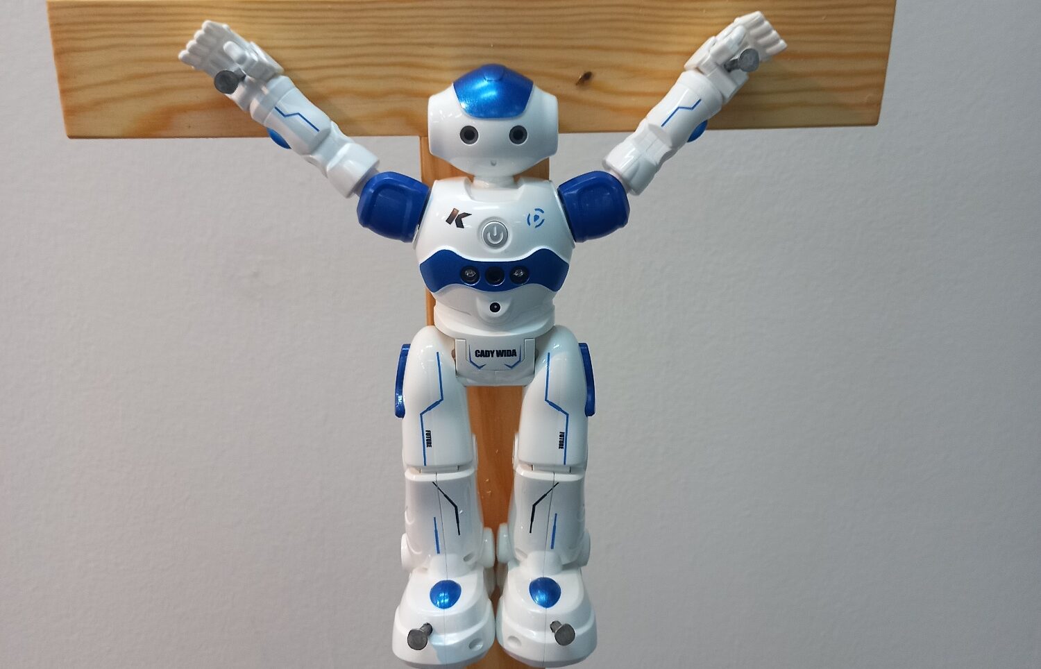 Ausstellungseröffnung im Kunstverein in der Theatergalerie: „Endrohr Apokalypse“ von Olsen