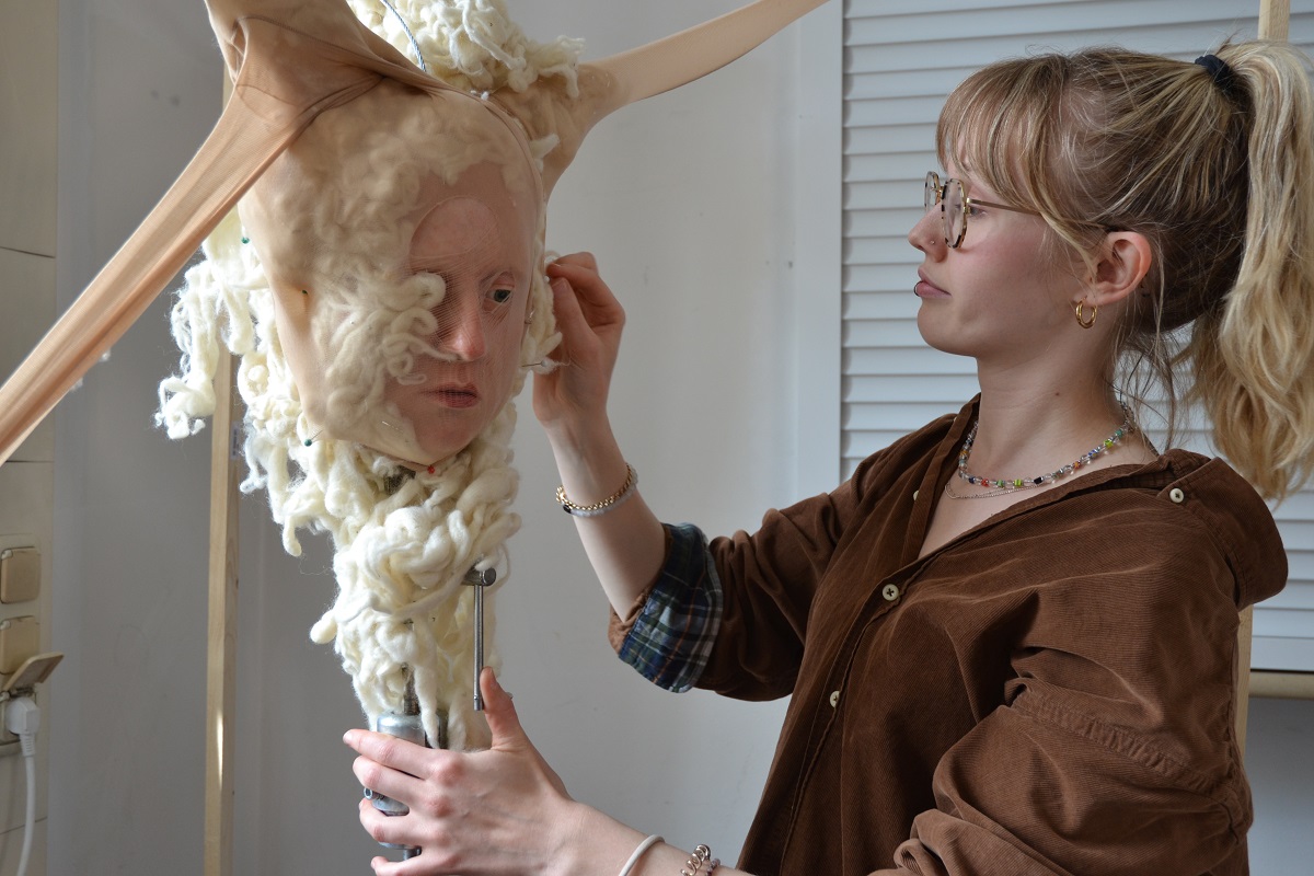 Ausstellung „Ehebande – (Ohn)macht der Frauen im Schloss Neuburg