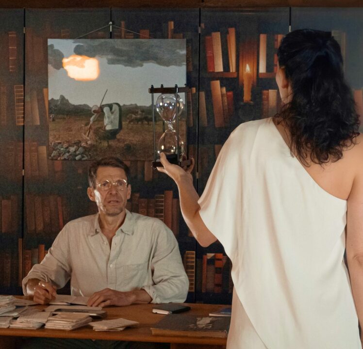 „Klingsors letzte Stunde“: Berührender Theaterabend mit Liedern über Hermann Hesse im Altstadttheater