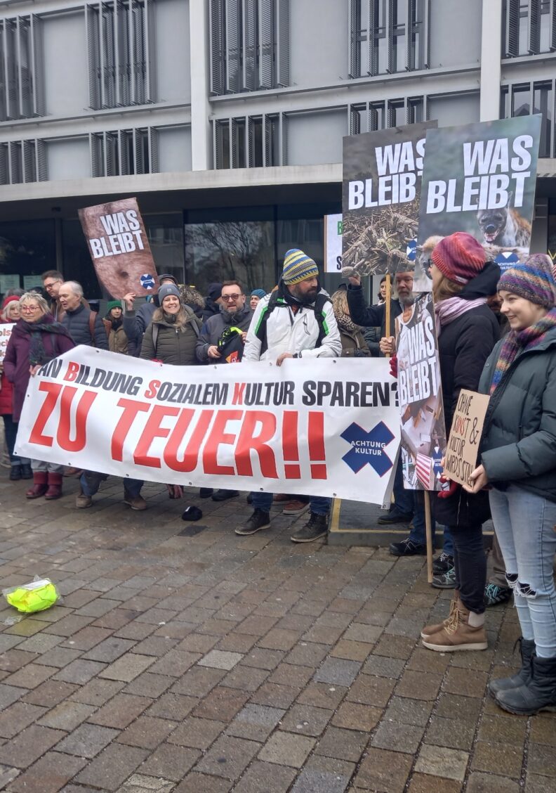 Protest der Kulturszene und Grundsatzrede von Kulturreferent Marc Grandmontagne