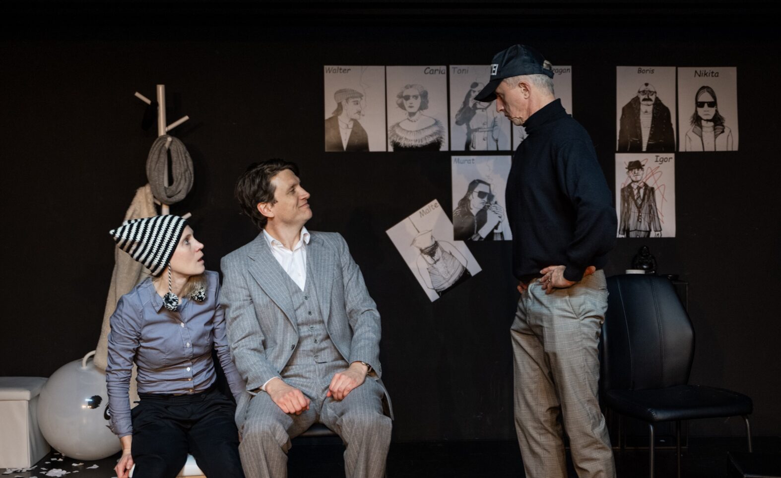 WE im Altstadttheater: „Aller guten Dinge sind vorbei“, „Achtsam morden“ und Kevin-Reichelt-Show