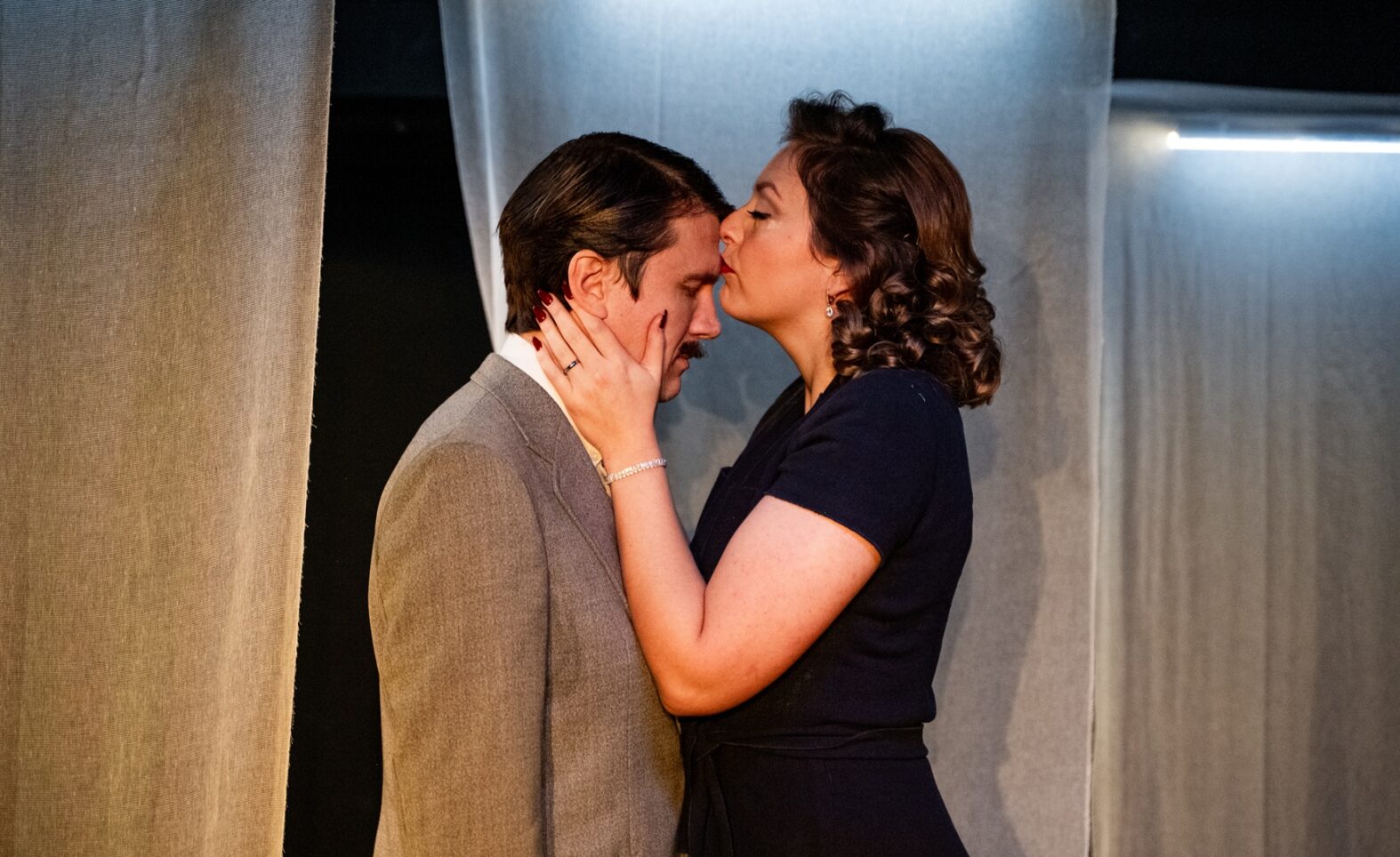 „Kleine Eheverbrechen“ im Ingolstädter Altstadttheater