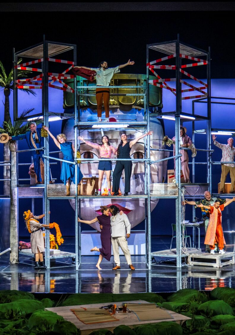 Stille Komödie mit Musicalfinale: „Best Exotic Marigold Hotel“ im Stadttheater Ingolstadt