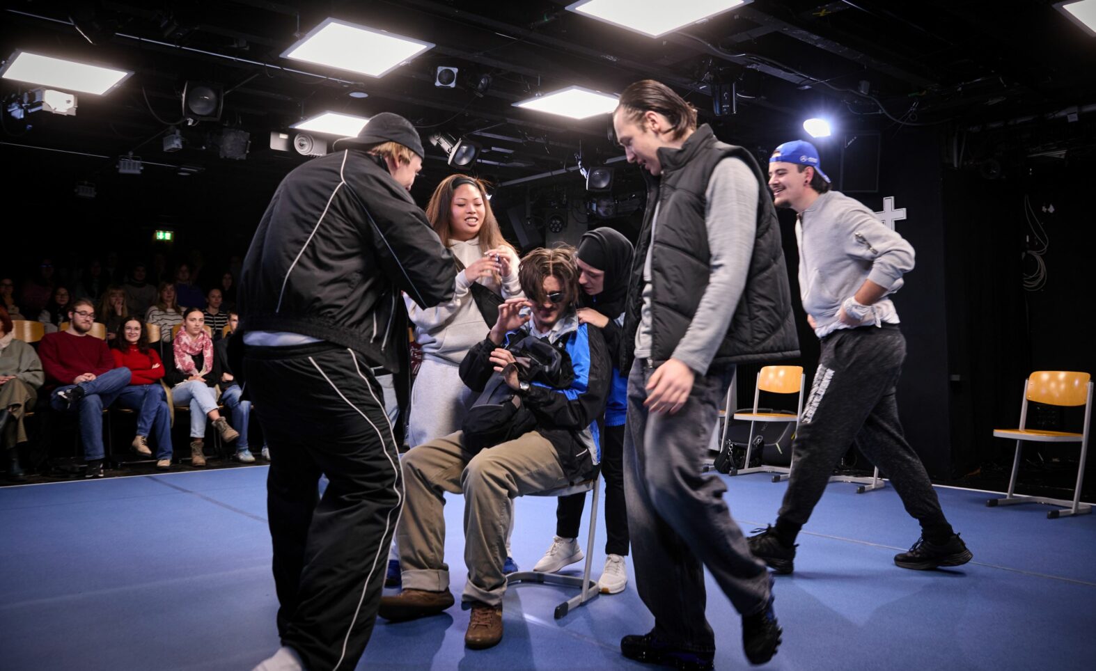 Krass: „Verrücktes Blut“ im Jungen Theater