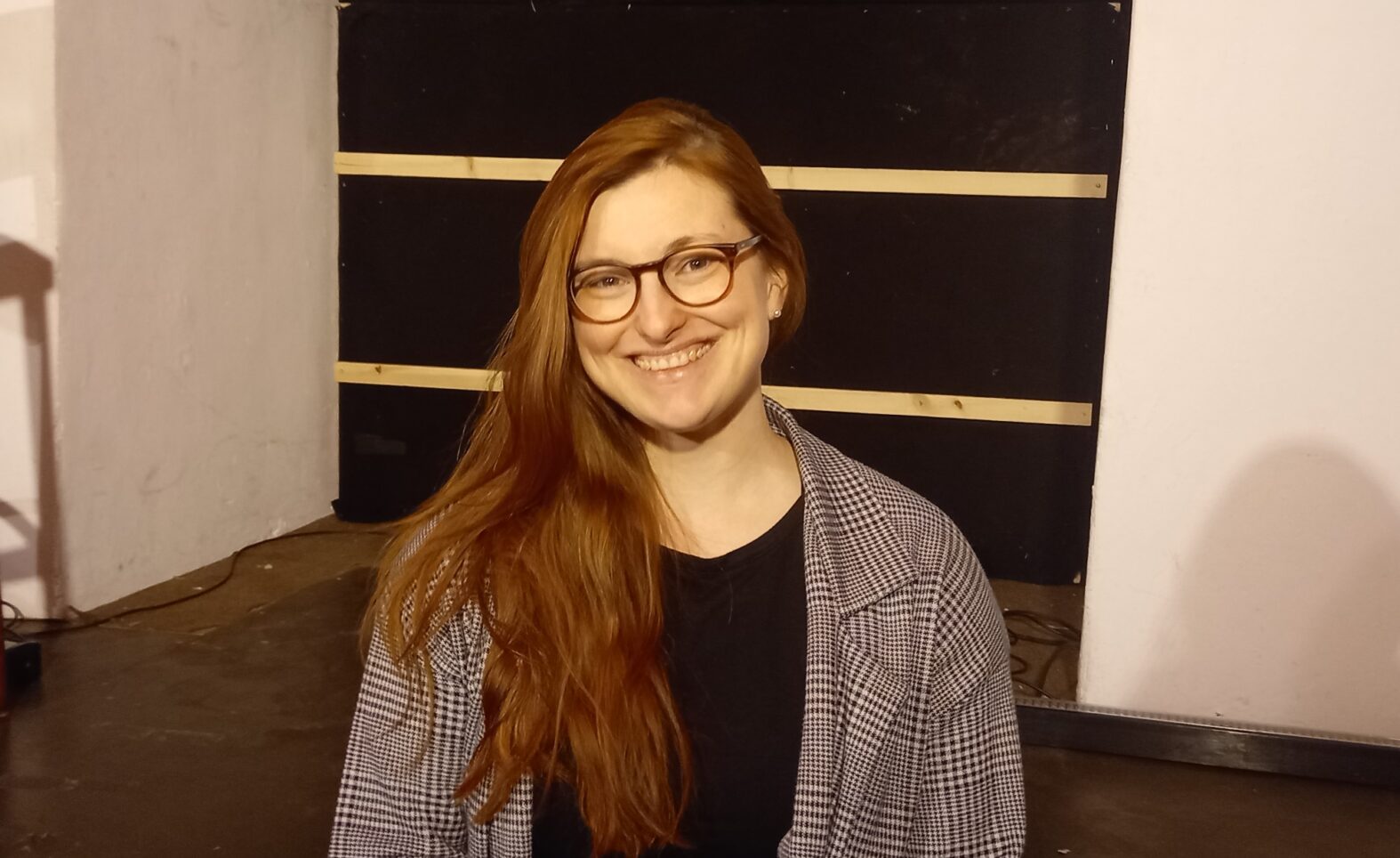 Daniela Plößner bei „Besser als Fernsehen“: Realsatire der Berufstätigkeiten