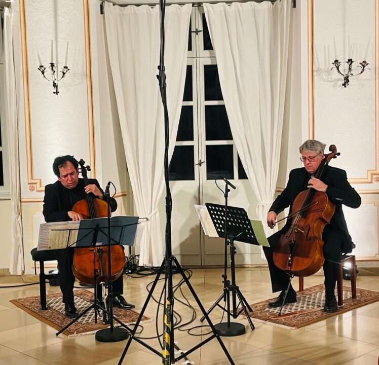 Musik und Magie mit Alexander Suleiman und A. Clavijo- Rojas im Schlösschen Hessellohe/ND
