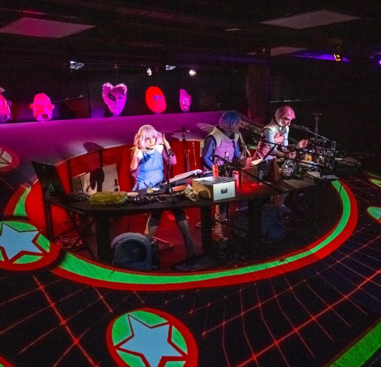 „Sterntagebücher“ als Live-Hörspiel im Jungen Theater