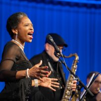 25 Jahre Jazz im Audi Forum IN mit der Titilayo Adedokun Blues Band