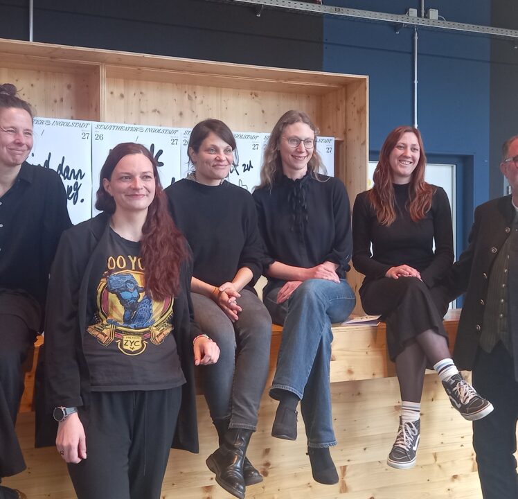 „Pack ma’s“ – Spielplan des Stadttheaters Ingolstadt für neue Spielstätte