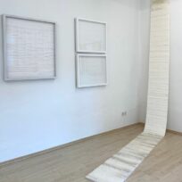 „Weiss sehen“ in der Galerie Mariette Haas