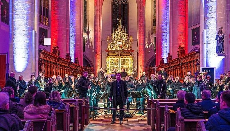 Frühjahrskonzert der Audi Bläserphilharmonie mit Martin Gregorius im Ingolstädter Münster