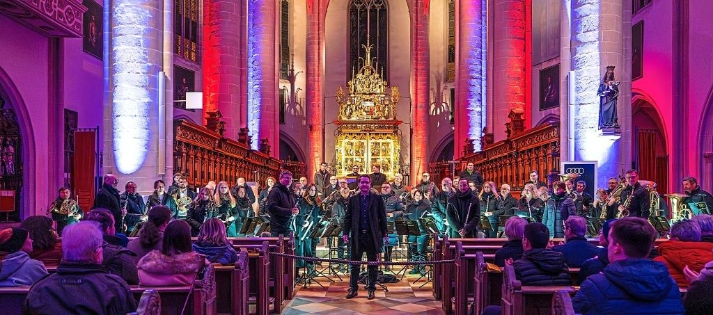 Frühjahrskonzert der Audi Bläserphilharmonie mit Martin Gregorius im Ingolstädter Münster