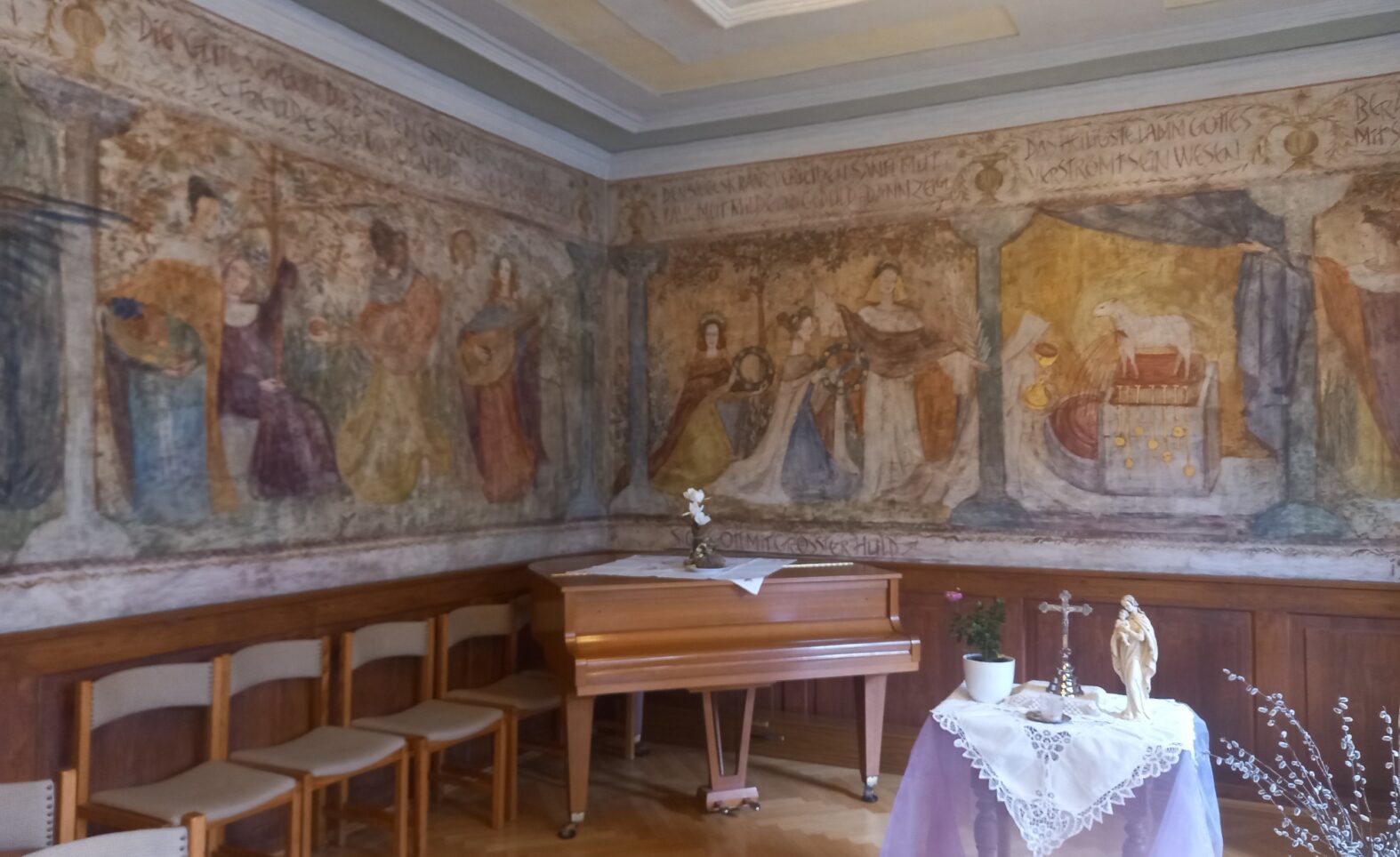 Der von Schwester Euphemia gemalte „Wonnegarten“ im Gnadenthalkloster