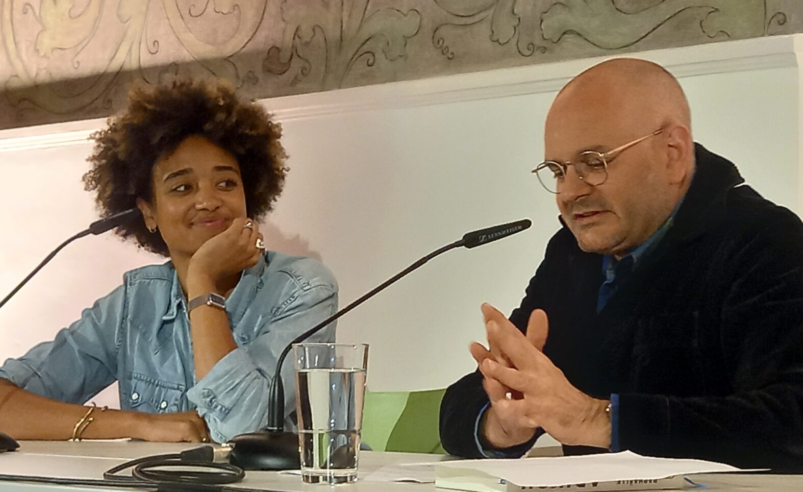 Raphaelle Red hat mit ihrem Roman „Adikou“ die Ingolstädter Literaturtage eröffnet. – Ein Gespräch mit der Autorin