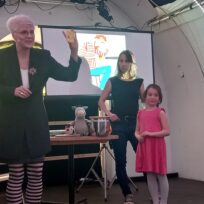 Stephanie Schneider war mit „Grimm und Möhrchen“ bei Literaturtagen