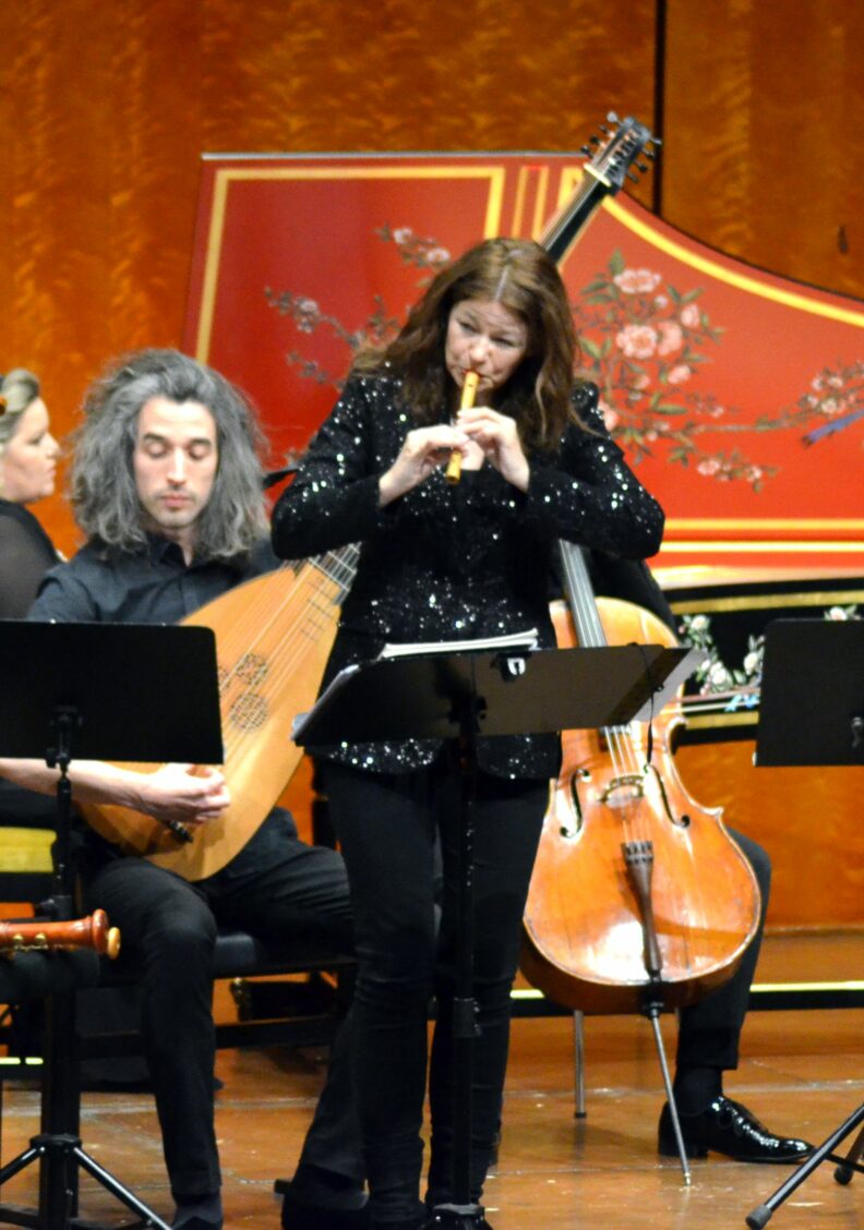 Dorothee Oberlinger (Blockflöte) beeindruckt bei Kammerphilharmonie IN