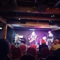 Junge Musiker*innen aus drei Kontinenten: Das Linda Scharnagl International Quintet im Altstadttheater