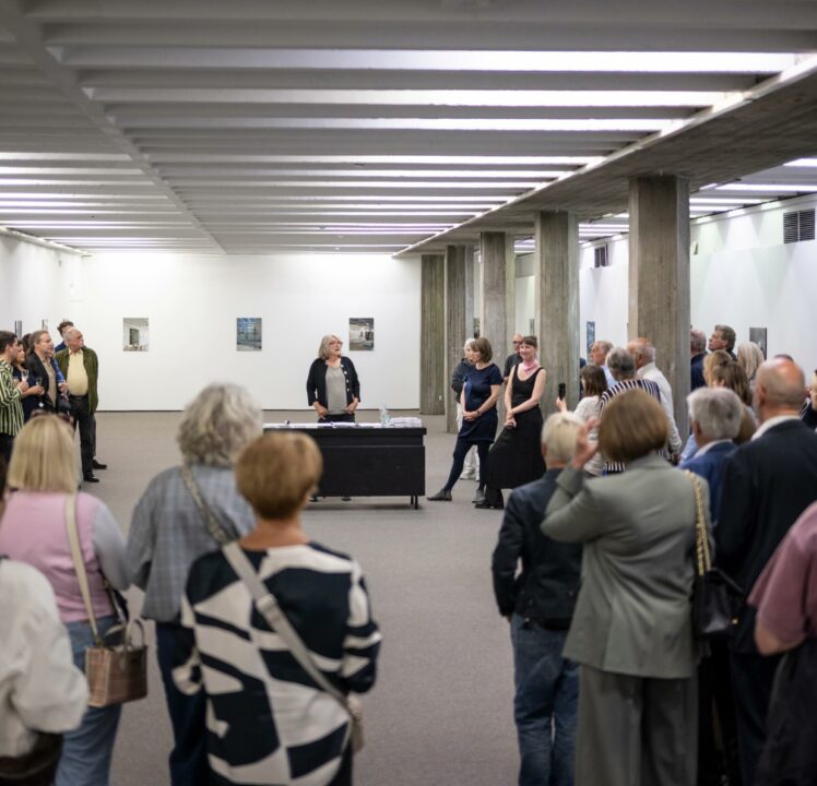 „Mit freundlichen Grüßen“ – Laura Michèle Kniesel stellt beim Kunstverein Ingolstadt aus