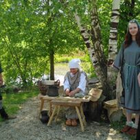 Historisches Schauspiel „Die Ankunft“ in Museumsdorf Alcmona bei Dietfurt