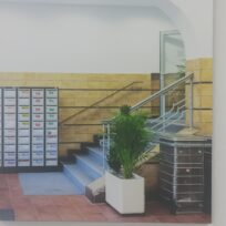im Kunstverein nur noch bis 14.6.: Laura Michèle Kniesel zeigt Fotos zu Orten des Kulturbetriebs / 1