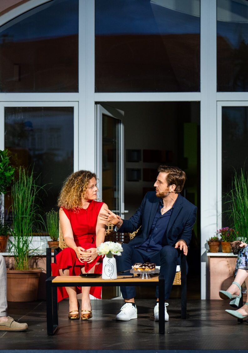 „Die Niere“: Vergnügliche Open-Air-Komödie des Ingolstädter Altstadttheaters