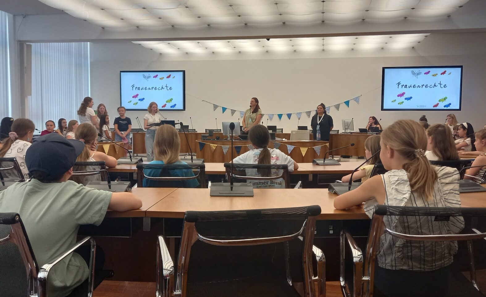 „Konferenz der Kinder“ beim Schul.the.val des Stadttheaters Ingolstadt