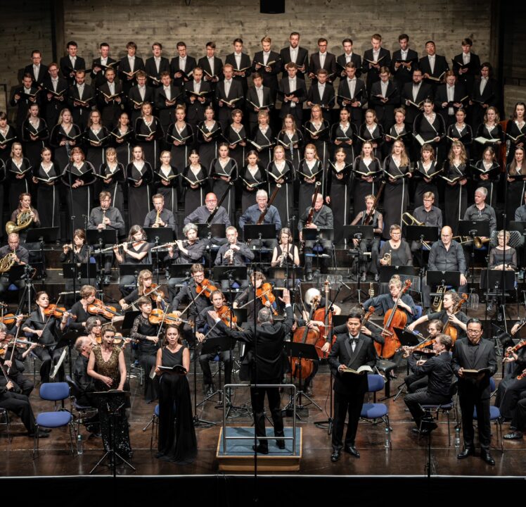 Die Audi- Jugendchorakademie glänzt beim Requiem von Verdi. Glanzvoller Abschluss der diesjährigen Sommerkonzerte.