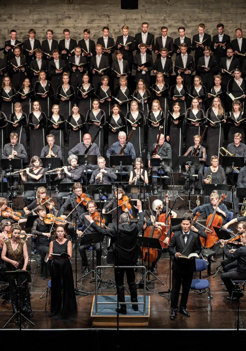 Die Audi- Jugendchorakademie glänzt beim Requiem von Verdi. Glanzvoller Abschluss der diesjährigen Sommerkonzerte.